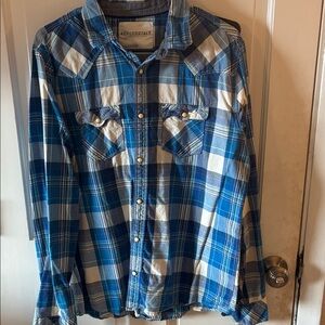 Aeropostale Men's Blue and White Checkered Shirt